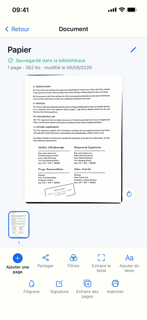 L écran d un document dans Scan Cam : l aperçu de la page, les miniatures des pages en bas, et la rangée d outils — partager, filtres, extraire le texte, filigrane, signature, imprimer.