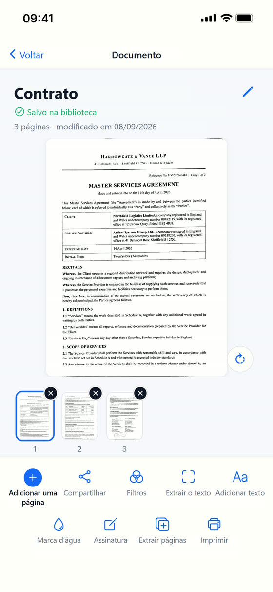 Um documento aberto no Scan Cam: a pré-visualização da página, as miniaturas embaixo e a fileira de ferramentas — compartilhar, filtros, extrair o texto, marca d’água, assinatura, imprimir.